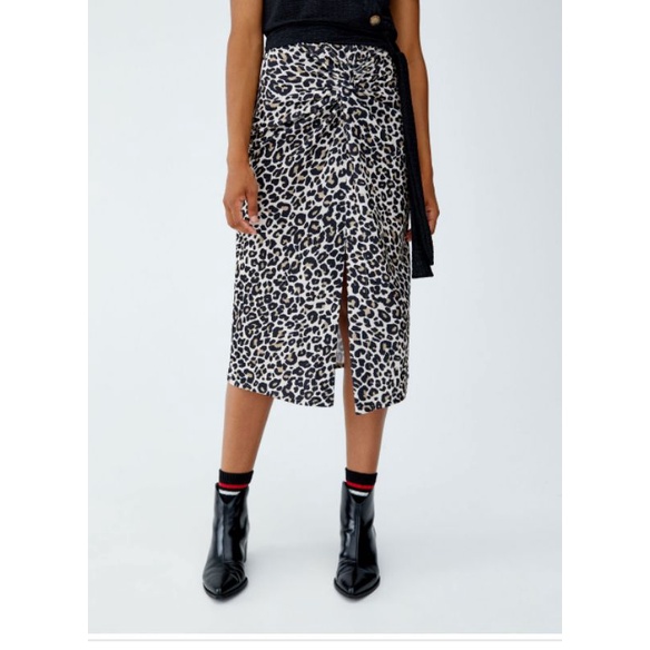 Chân váy Pull&Bear sz Xs, new 99%