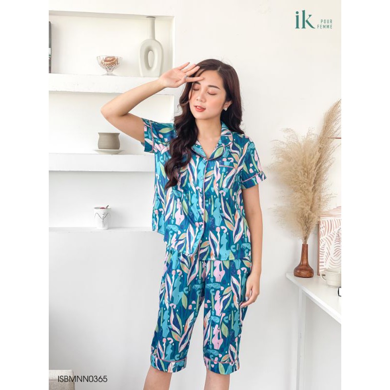 Bộ mặc nhà IK Pijama áo cộc tay quần lửng lụa 0365 Giá 485.000đ