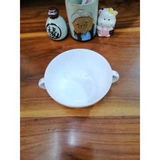 Tách sứ Nhật uống trà.