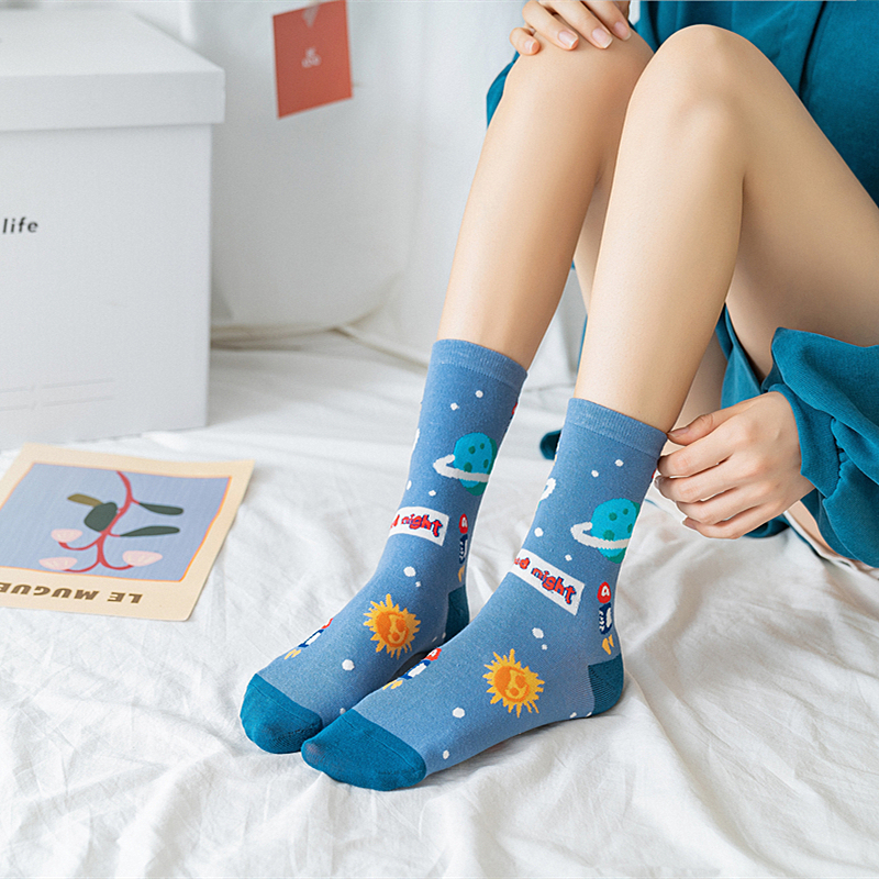 Vớ cotton họa tiết tên lửa phi hành gia dành cho nữ