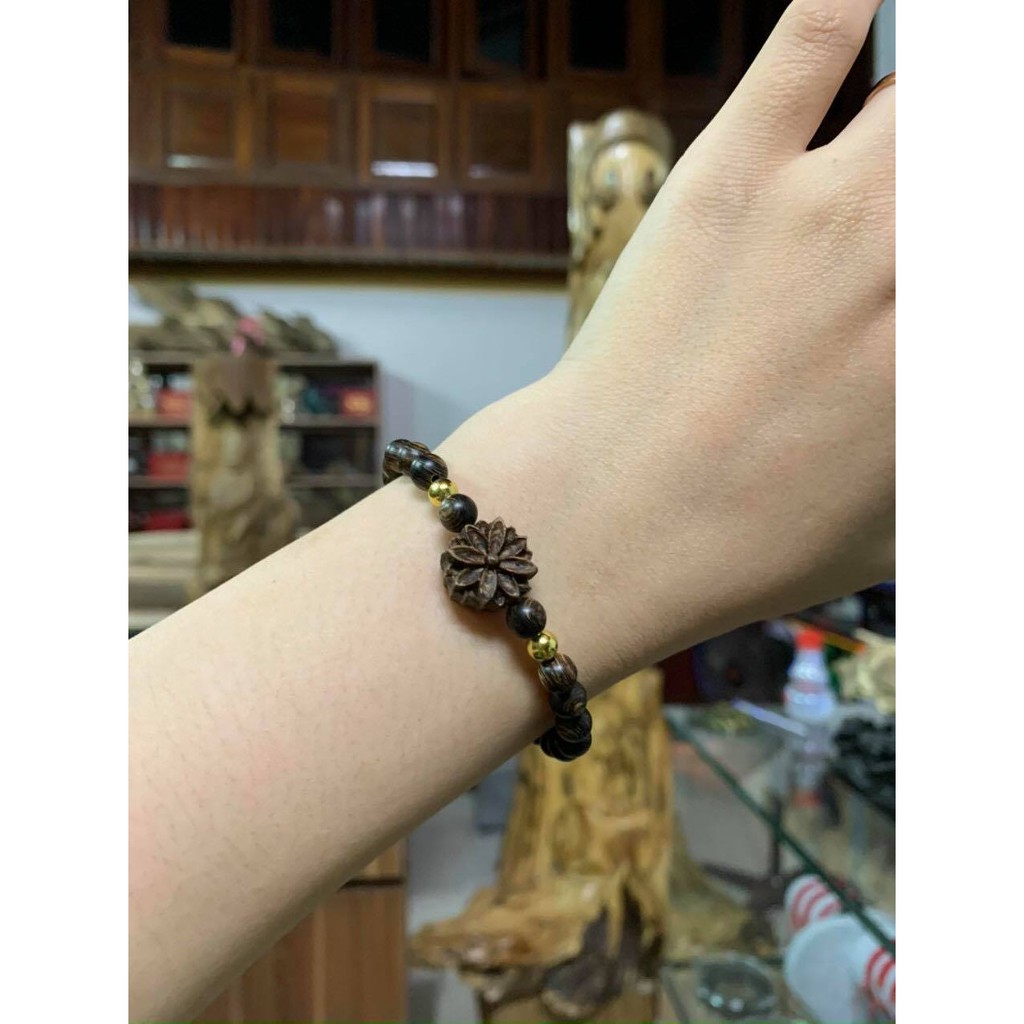 Vòng đeo tay, lắc tay phong thủy mix phụ kiện từ gỗ trầm hương sánh chìm tự nhiên