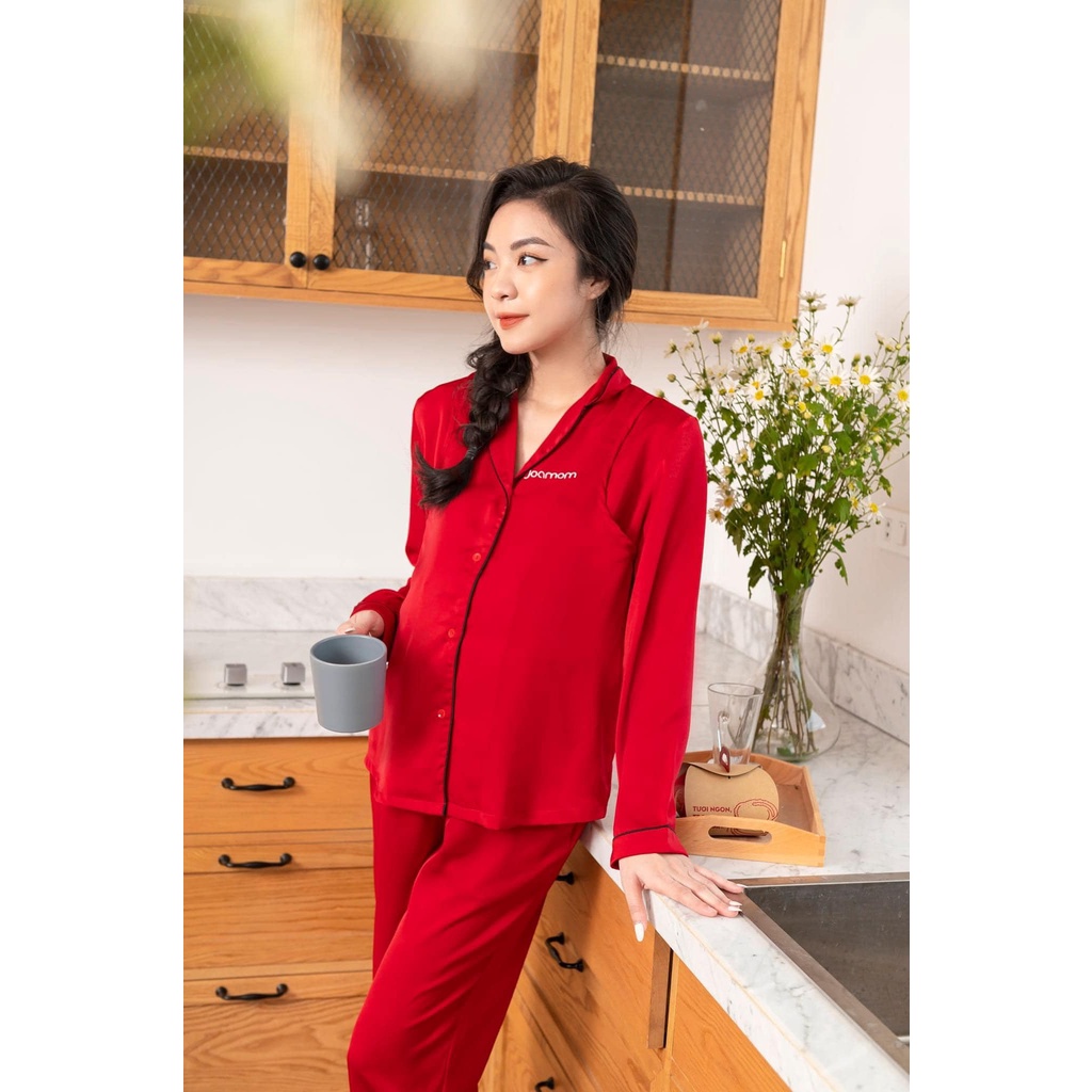 Bộ mặc nhà bầu và sau sinh lụa cao cấp mở ti tiện lợi thêu chữ tay Joamom
