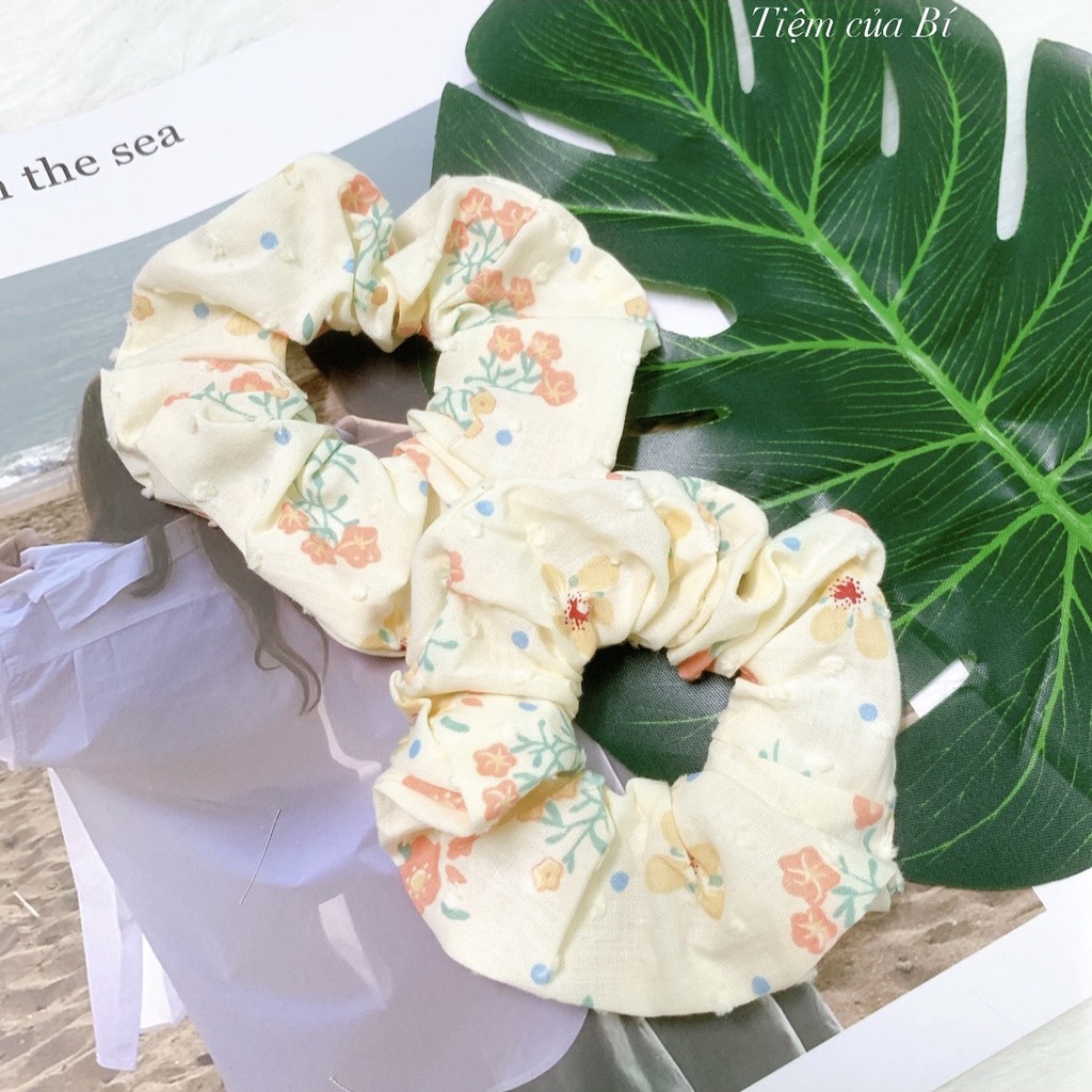 [Handmade] Scrunchies buộc tóc màu be vải xô cao cấp họa tiết hoa vintage