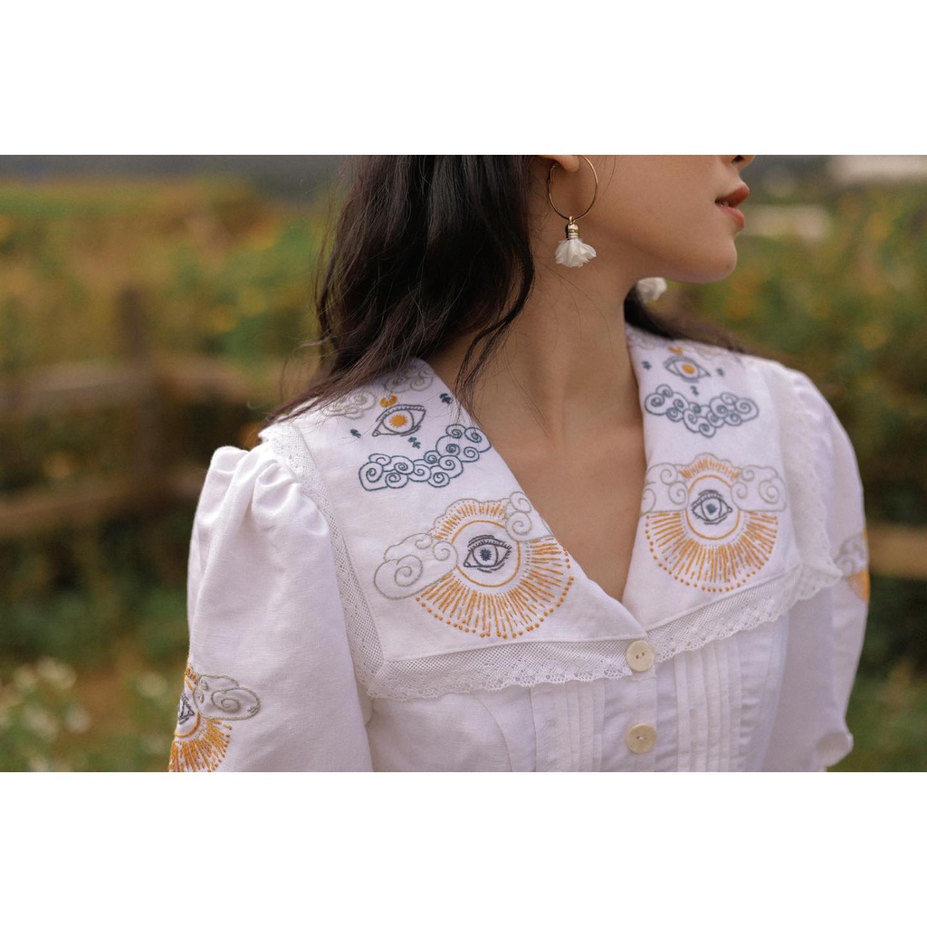 Đầm dài dự tiệc dáng xoè cổ V tay phồng The Country The Eye of Horus Dress vải cotton xô