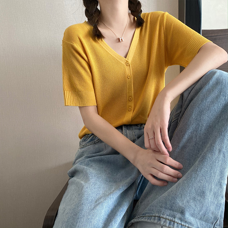 Women's cute V-neck short-sleeved cardigan T-shirt