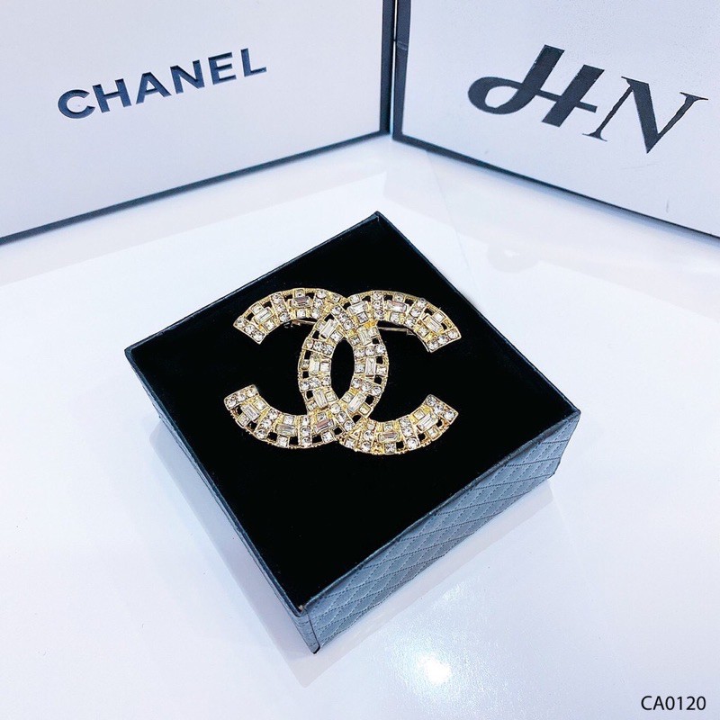 cài áo chanel
