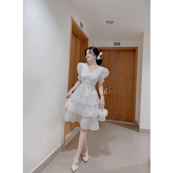 đầm trắng cổ v nhíu ngực bèo | BigBuy360 - bigbuy360.vn