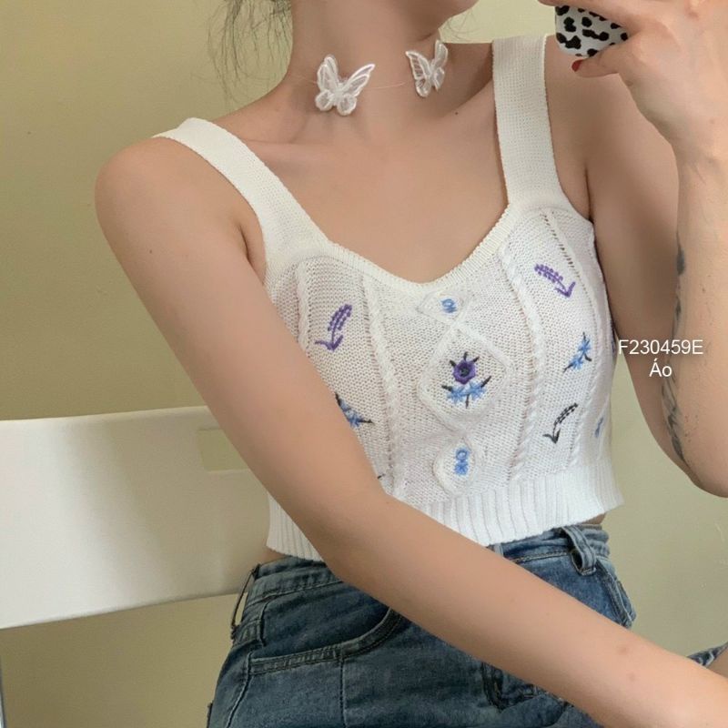Áo len 2 dây croptop thêu hoa Quảng Châu 2304