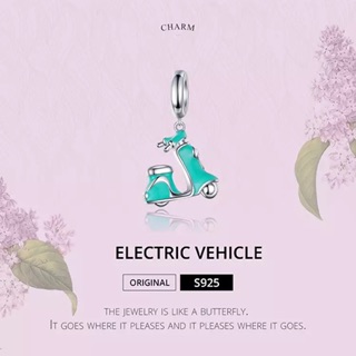Charm xe máy vespa