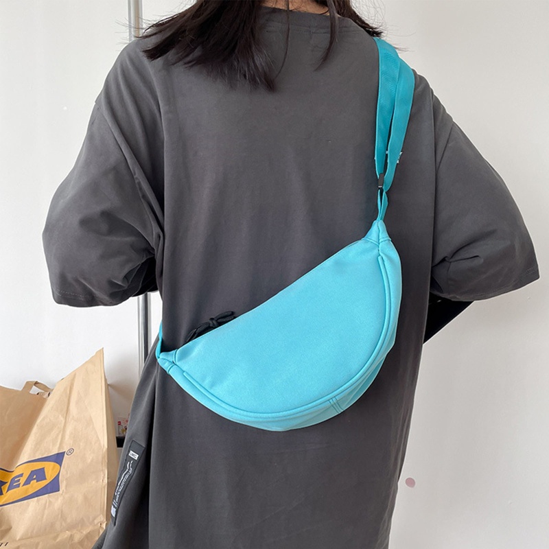 Túi Đeo Chéo Bằng Nylon Hình Bán Nguyệt Có Khóa Kéo Phong Cách Retro