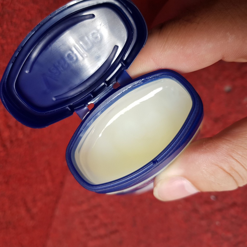 Kem Chống Nẻ Vaseline 49g USA (Sáp Dưỡng Ẩm)