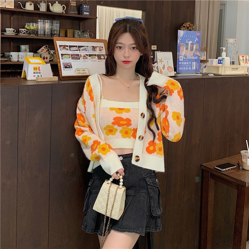 Bộ áo khoác cardigan dệt kim dáng rộng + áo hai dây thời trang thu đông 2021 (có bán lẻ)