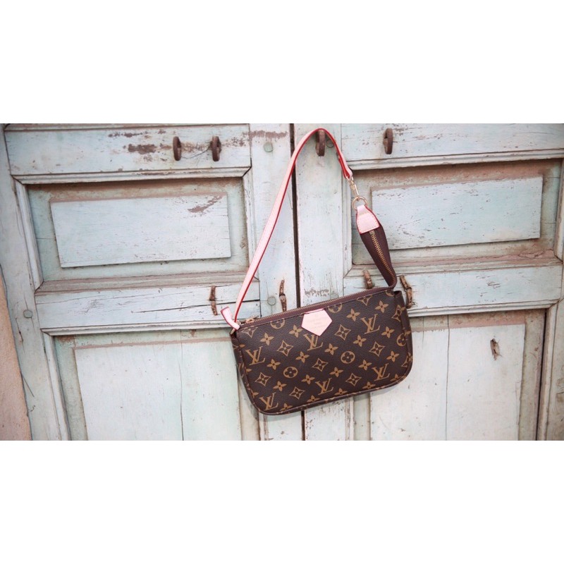 Túi W266-20 LV Pochette size 20cm xinh quá là xinh luôn