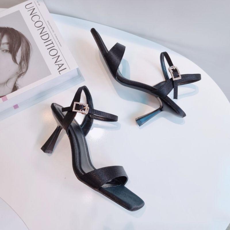 Giày sandal cao gót nữ quai ngang chất liệu satin sang trọng gót nhọn cao 7cm và 9cm 1066