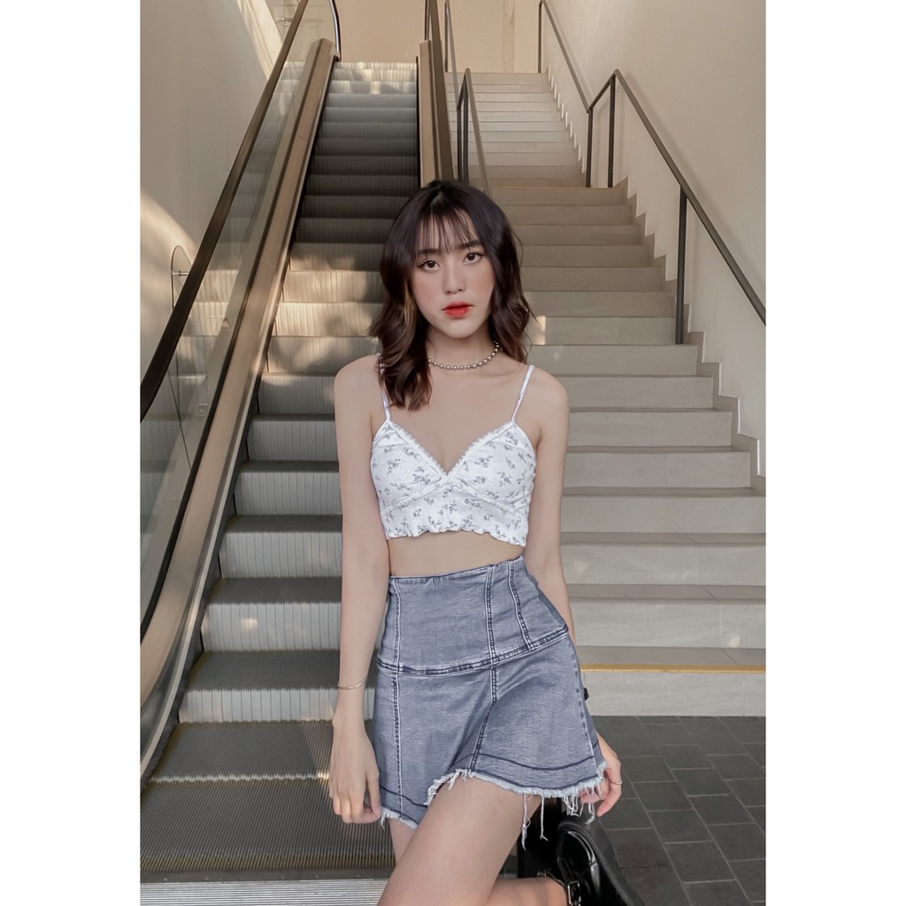 Áo Croptop Hai Dây Đính Ren La Boutique Freesize, Chất Thun Gân Co Giãn Cao Cấp, Trang Phục Mùa Hè, Tôn Dáng Tôn Da | BigBuy360 - bigbuy360.vn