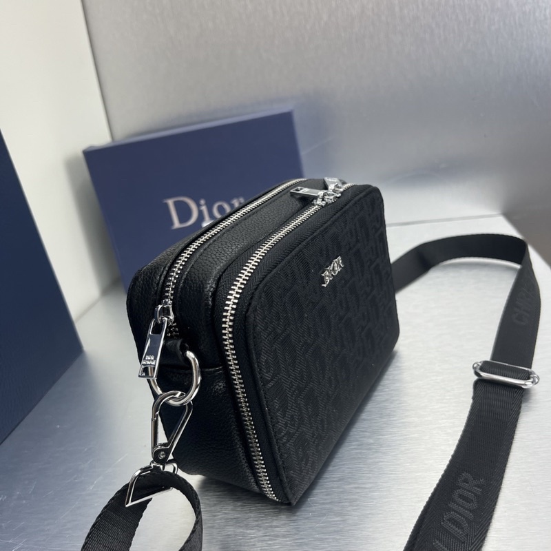 TÚI ĐEO CHÉO DIOR DÁNG UNISEX