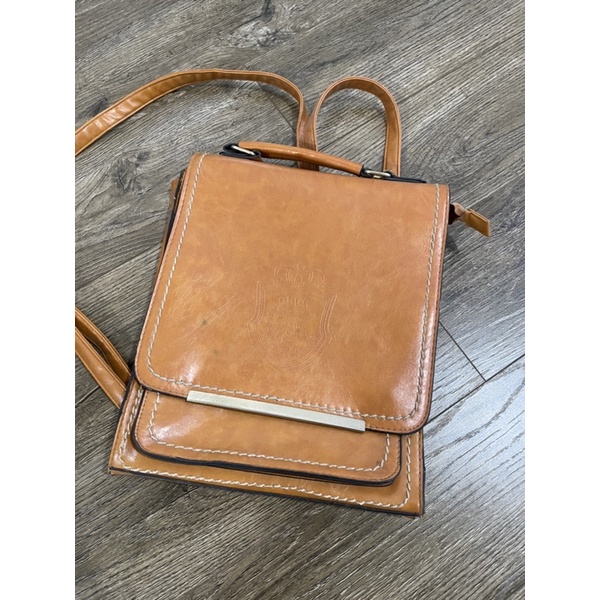 Túi da đeo chéo pass tặng