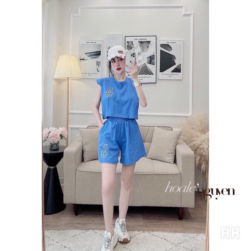 bộ đùi xát nách chữ La dán croptop