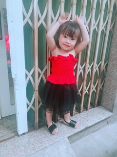Set áo nhún đỏ chân váy tutu đen