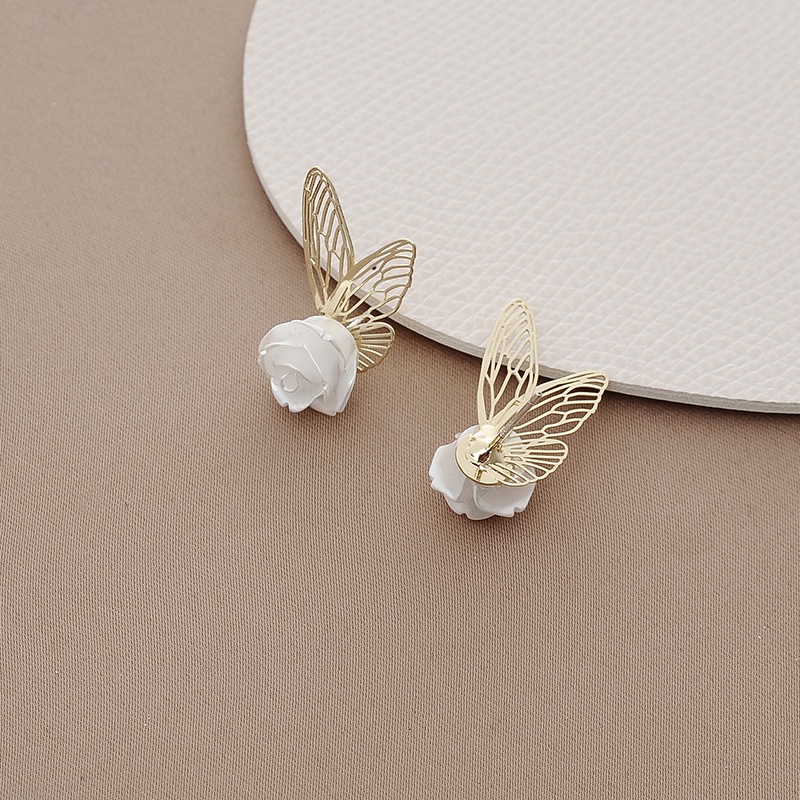 Bông Tai Hình Hoa Hồng Và Cánh Bướm Màu Trắng Dễ Thương Phong Cách Hàn Quốc Thời Trang Cho Nữ