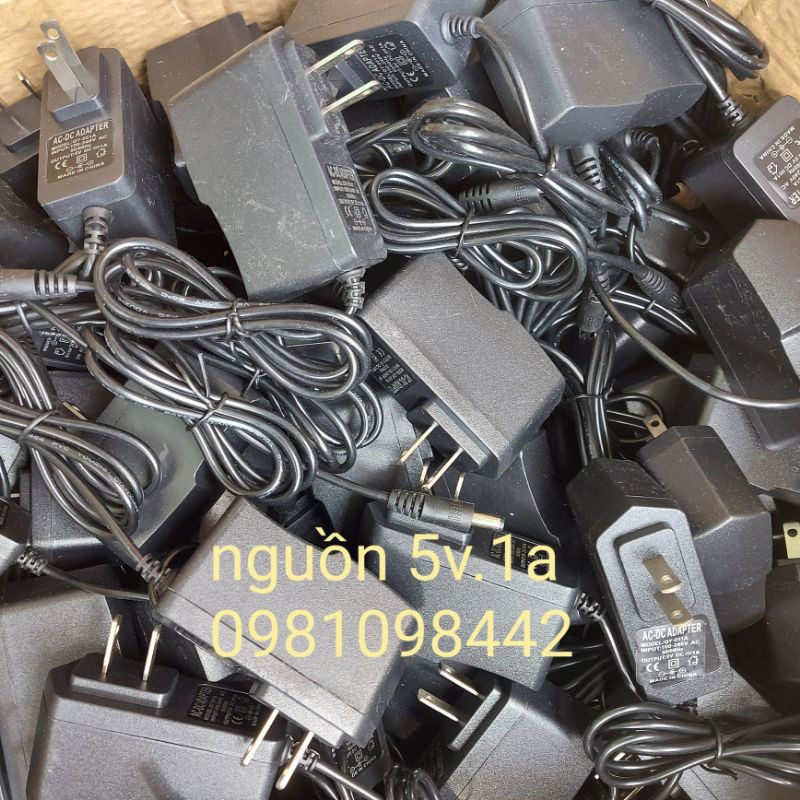NGUỒN adapter 5V - 1A(nhựa) .