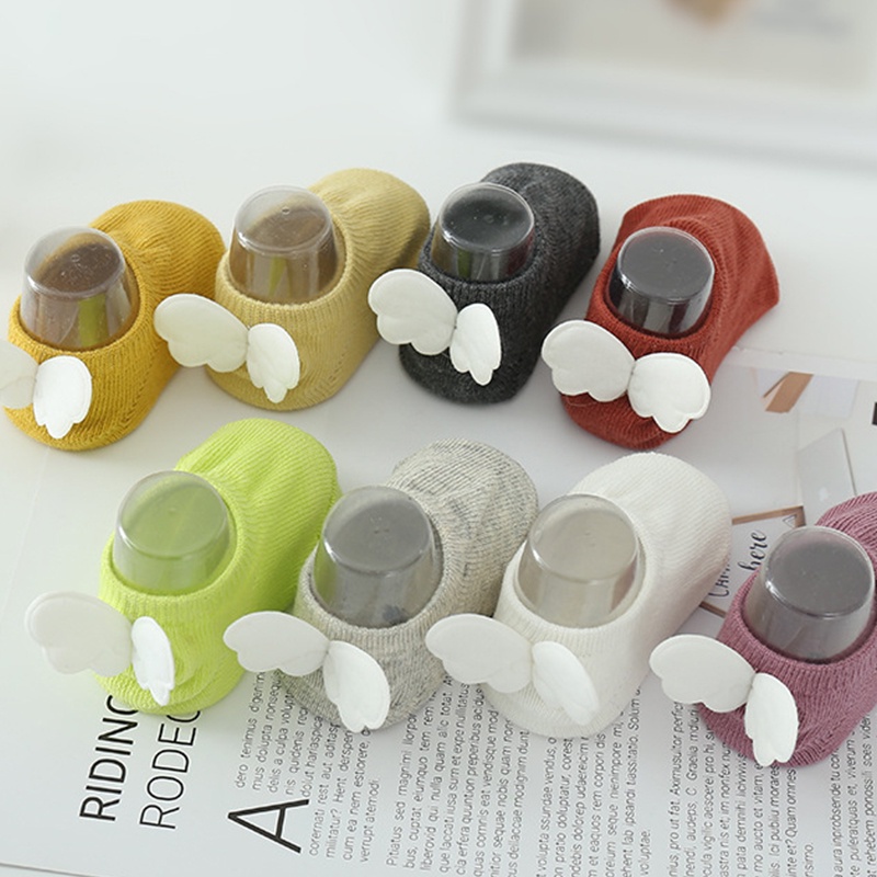 Vớ cotton mềm chống trượt với đế cao su thời trang đáng yêu cho bé