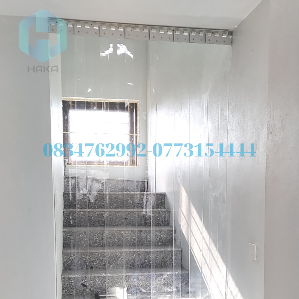 Rèm nhựa pvc trắng trong ngăn lạnh điều hòa, độ dày 1.0mm khổ 200mm xếp lớp 50mm