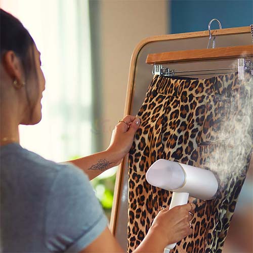 Bàn ủi hơi nước cầm tay Philips STH3020/10 - Hàng chính hãng