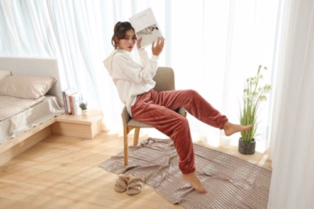 [Nhập mã WA12150 giảm 20k đơn 150k]-Quần nhung lông D. Studio siêu ấm loại 1 hót hít | BigBuy360 - bigbuy360.vn