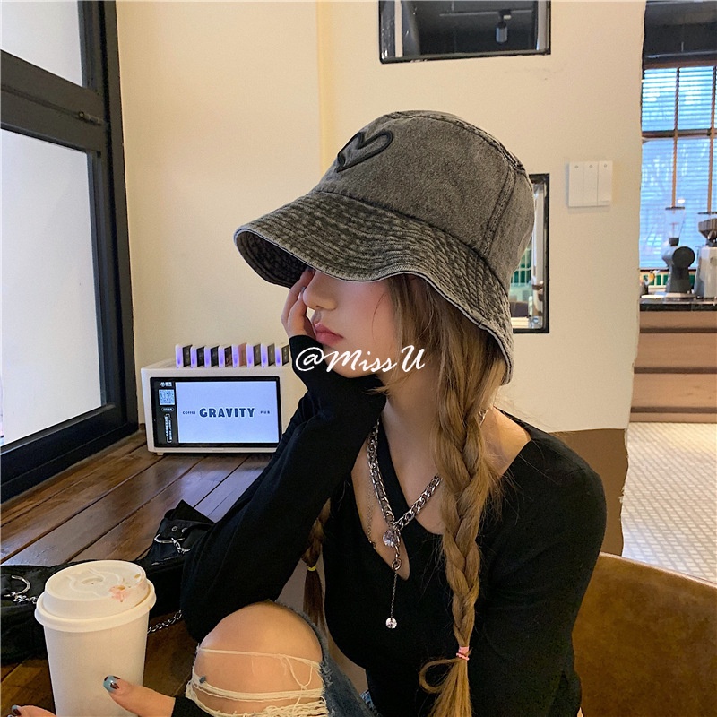 Mũ Tai Bèo Vải Denim Màu Đen Họa Tiết Trái Tim Chống Nắng Thời Trang Cho Nữ