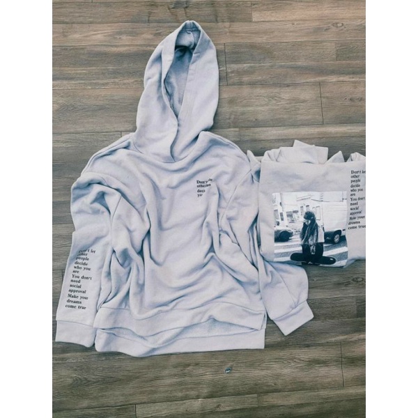 Áo hoddie có mũ