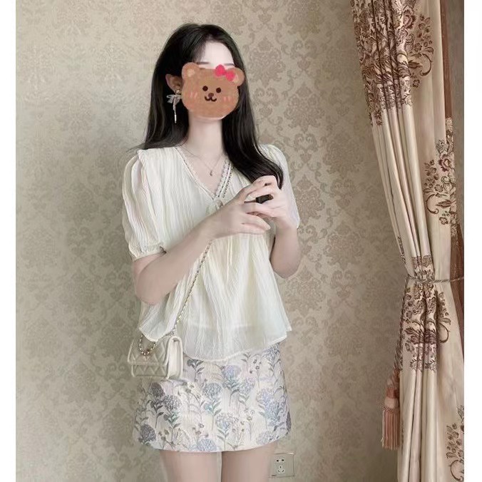 Áo chiffon BH nữ tay ngắn cổ chữ V có diềm xếp nếp mùa hè mới