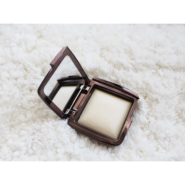 PHẤN PHỦ HIỆU CHỈNH ÁNH SÁNG HOURGLASS AMBIENT LIGHTING POWDER IN DIFFUSED LIGHT | BigBuy360 - bigbuy360.vn