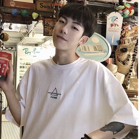 AT0103 Áo thun Unisex phong cách Hàn Quốc tay lỡ, dáng rộng TAM GIÁC, Áo phông cotton nam nữ 2 màu đen trắng | BigBuy360 - bigbuy360.vn