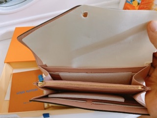 Ví Louis Vuitton (hàng siêu cấp)