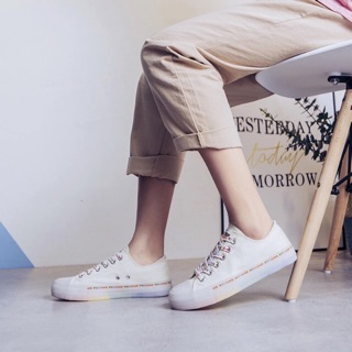 Giầy nữ sneaker cầu vồng sắc màu