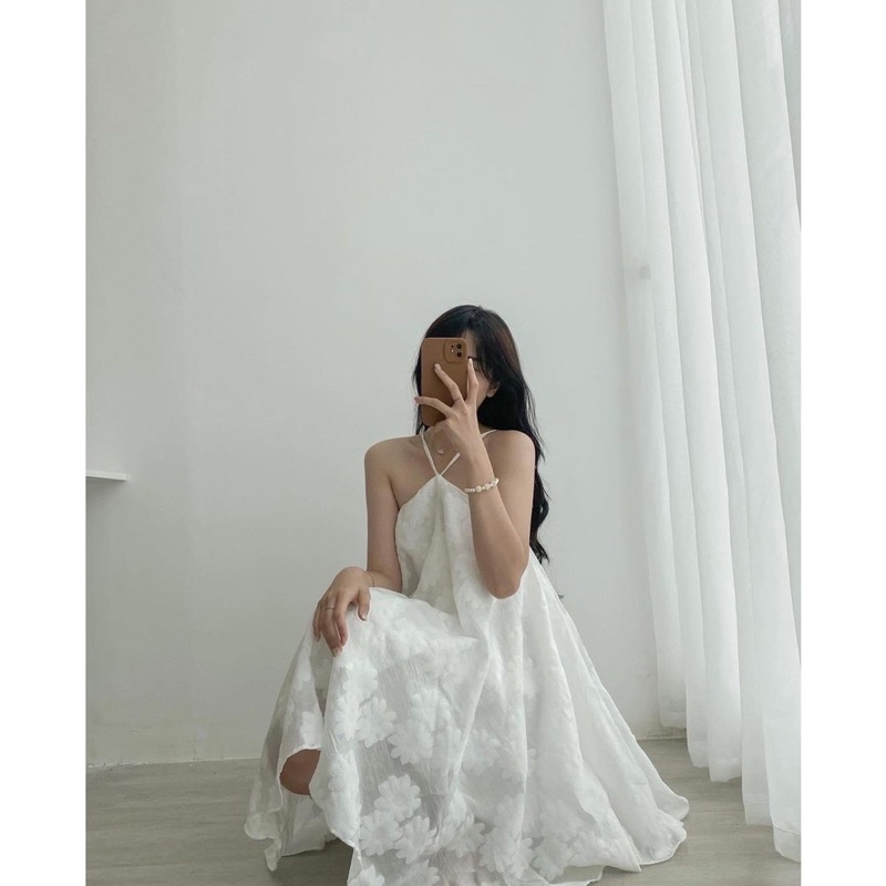 ĐẦM HOA NỔI CỔ YẾM HAI LỚP CÓ CHUN SAU DÂY CỘT Dáng xoè