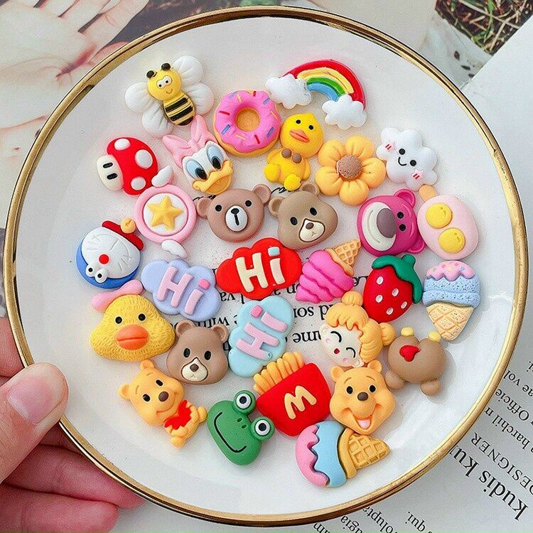 Túi 4 Charm Trang Trí Dễ Thương Sẵn Keo Gắn Bình Nước - Ốp Điện Thoại/ Sticker 3D Dễ Thương