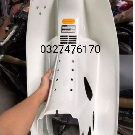 Bững yếm trắng xe DREAM thái luôn tem đào zin honda