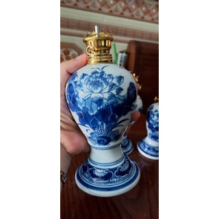 Đèn dầu thờ men lam vẽ hoa sen