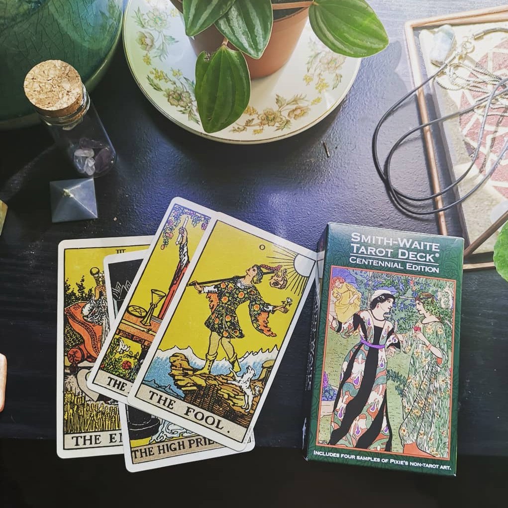 Combo Bộ Bài Tarot The Smith-Waite Tarot Centennial Edition và Túi Nhung Đựng Tarot và Khăn Trải Bàn Tarot