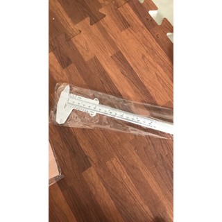Thước nhựa mỏ vịt(thước F)