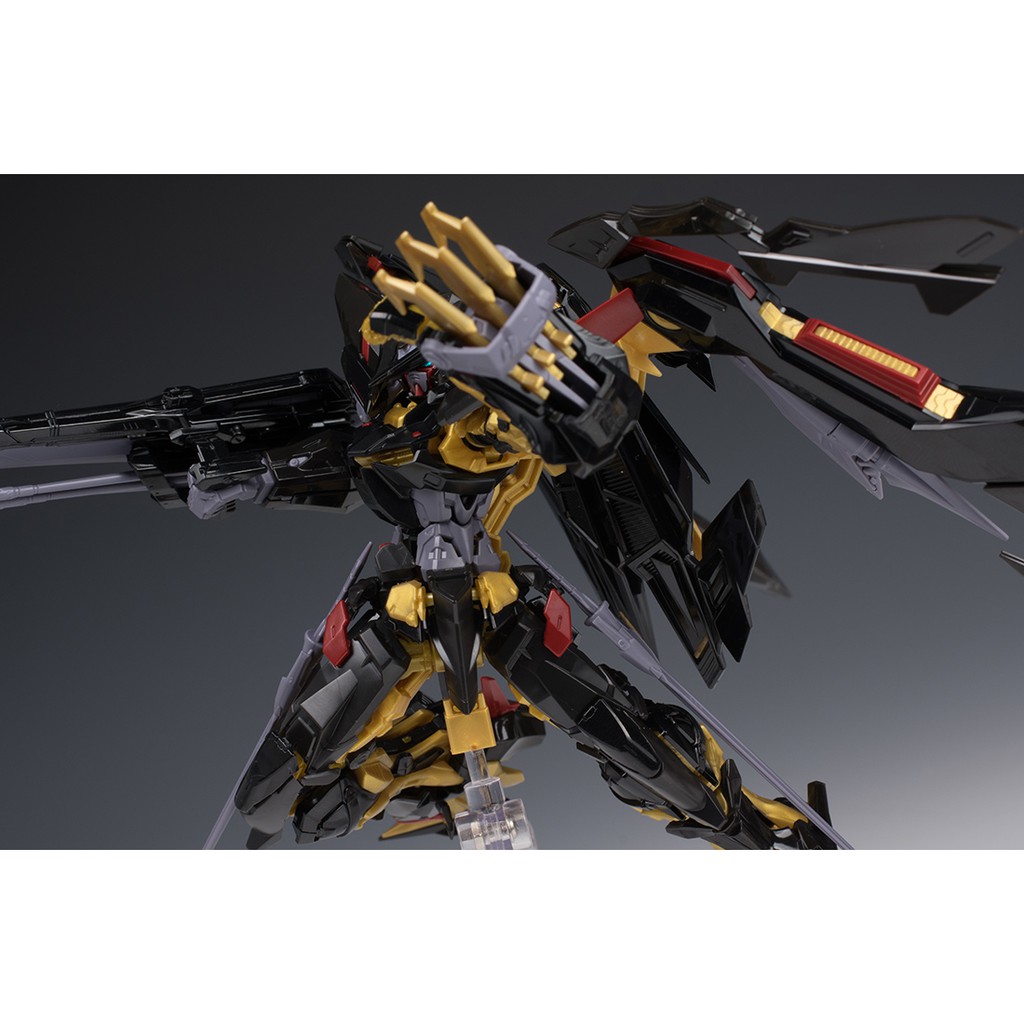 Mô hình gundam Bandai RG Gundam Astray Gold Frame Amatsumina