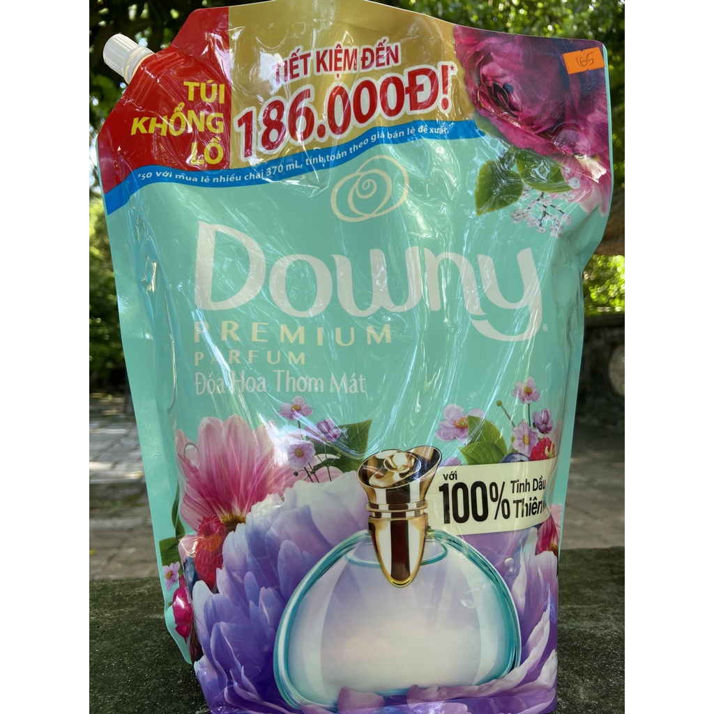 NƯỚC XẢ VẢI DOWNY ĐOÁ HOA THƠM MÁT 3LIT