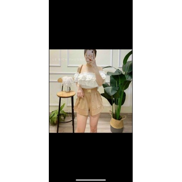 Quần sóc lụa tag chữ