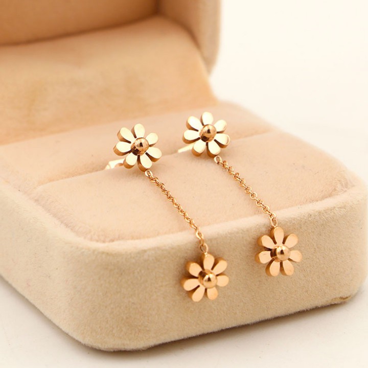 Bông Tai Tòn Ten Hoa Cúc Titan Ko Đen Cao Cấp TT 2130 - TT 2130