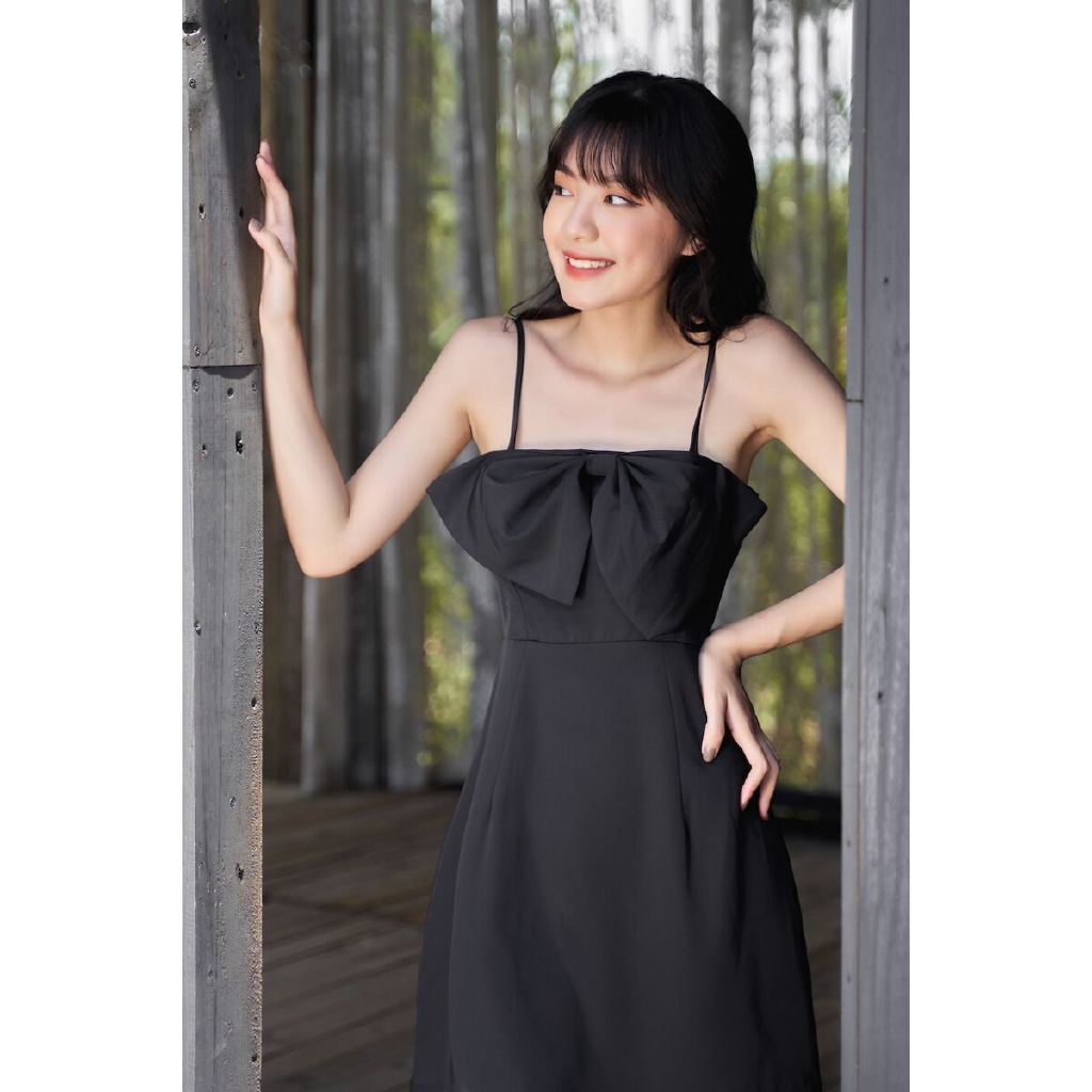 Nari dress_Váy 2 dây nơ ngực siêu xinh | BigBuy360 - bigbuy360.vn