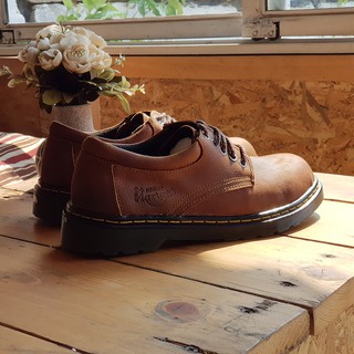 Giày Dr.Martens da sáp