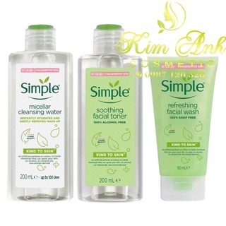 Nước hoa hồng Simple Soothing Facial Toner