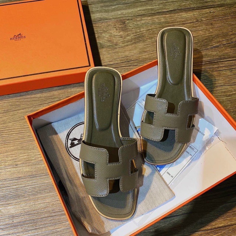 Dép HM đen rêu trắng có hộp